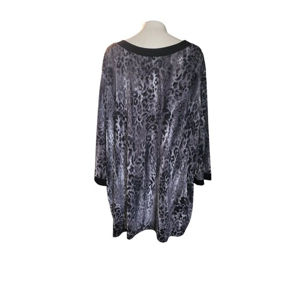 MAGGIE BARNES Plus Size 5X Black & Gray Animal Print Long Sleeve Tunic Top With - Picture 3 of 7